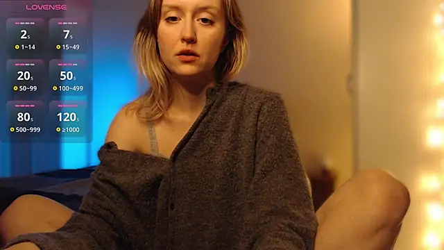 Snapshot of iilovetomatoes chatting on February 14, 2026, 10:28 pm iilovetomatoes online show from February 14, 2026, 10:28 pm