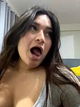 LuceroRm online show from November 29, 2025, 4:15 am