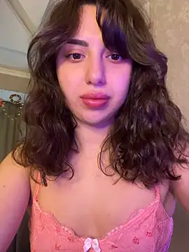 Snapshot of Tasty_Nora chatting on February 19, 2025, 7:39 am Tasty Nora online show from February 19, 2025, 7:39 am