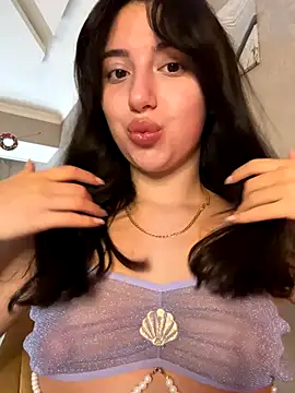 Snapshot of Tasty_Nora chatting on November 13, 2025, 5:06 am Tasty Nora online show from November 13, 2025, 5:06 am