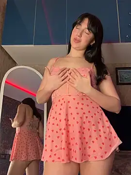 Tasty Nora online show from April 3, 2026, 11:52 am