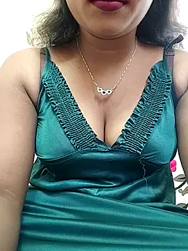 ANGE-MOU online show from February 8, 2026, 4:27 am