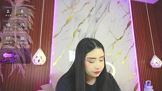 haylie  online show from February 6, 2025, 5:14 am