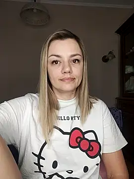 KrissSexi online show from February 28, 2025, 3:37 pm