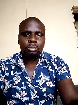 Snapshot of Leebwoy20 chatting on October 18, 2025, 6:58 am Leebwoy20 online show from October 18, 2025, 6:58 am