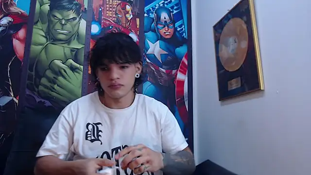 AlbertBernal69 online show from March 12, 2025, 9:34 am