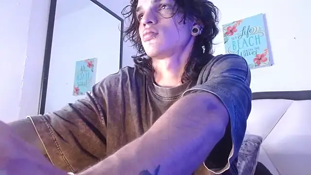 AlbertBernal69 online show from October 15, 2025, 3:06 am