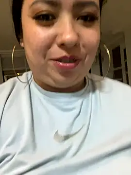 Snapshot of KimyTekashi_ chatting on October 20, 2025, 5:52 am KimyTekashi online show from October 20, 2025, 5:52 am