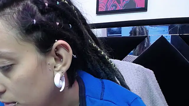 Snapshot of ORIANNA_BODMOD chatting on December 4, 2024, 6:17 pm ORIANNA BODMOD online show from December 4, 2024, 6:17 pm