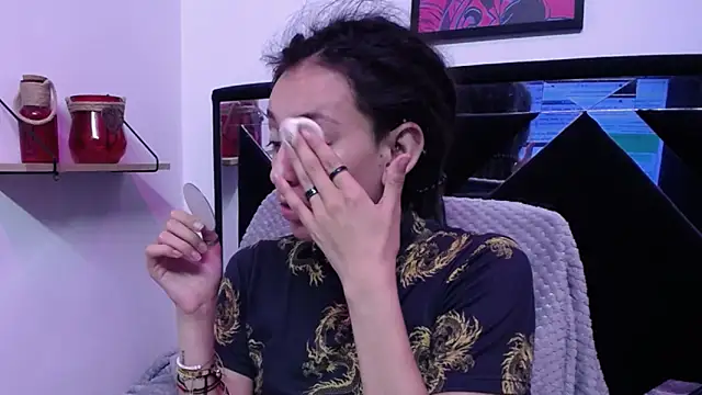 Snapshot of ORIANNA_BODMOD chatting on December 31, 2024, 5:33 am ORIANNA BODMOD online show from December 31, 2024, 5:33 am