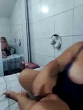 Snapshot of MinaBoss chatting on September 10, 2025, 12:21 am MinaBoss online show from September 10, 2025, 12:21 am