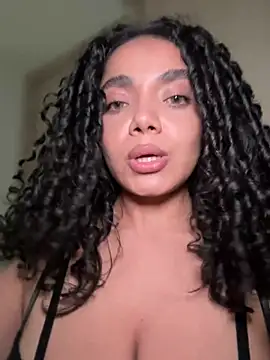 Snapshot of Mariecurl chatting on February 11, 2026, 3:44 am Mariecurl online show from February 11, 2026, 3:44 am