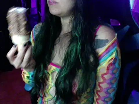 Snapshot of AngelaQueen_ chatting on February 8, 2025, 5:29 pm AngelaQueen online show from February 8, 2025, 5:29 pm