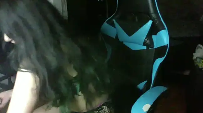 Snapshot of AngelaQueen_ chatting on February 23, 2025, 6:45 pm AngelaQueen online show from February 23, 2025, 6:45 pm