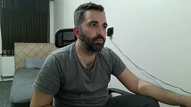 Snapshot of tgltplsr chatting on February 1, 2026, 5:44 pm tgltplsr online show from February 1, 2026, 5:44 pm