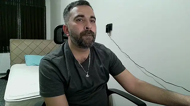 Snapshot of tgltplsr chatting on February 2, 2026, 9:46 pm tgltplsr online show from February 2, 2026, 9:46 pm