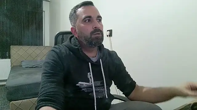 Snapshot of tgltplsr chatting on February 26, 2026, 11:04 pm tgltplsr online show from February 26, 2026, 11:04 pm