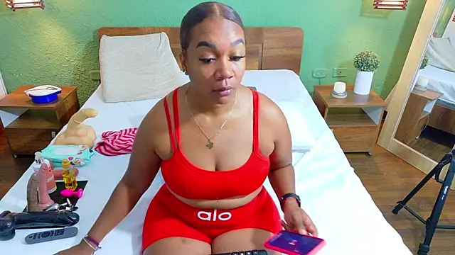 Snapshot of dannaahbrown chatting on February 12, 2025, 7:35 pm dannaahbrown online show from February 12, 2025, 7:35 pm