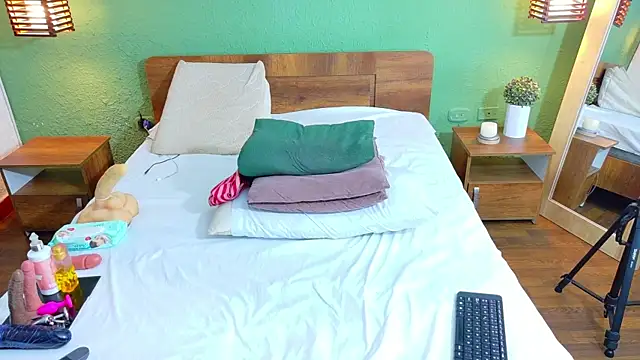 Snapshot of dannaahbrown chatting on February 16, 2025, 1:38 pm dannaahbrown online show from February 16, 2025, 1:38 pm