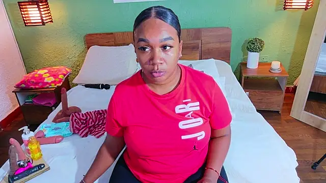 dannaahbrown online show from April 17, 2026, 11:30 pm