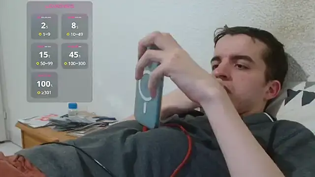 Snapshot of Tombgy07 chatting on April 19, 2026, 7:16 pm Tombgy07 online show from April 19, 2026, 7:16 pm