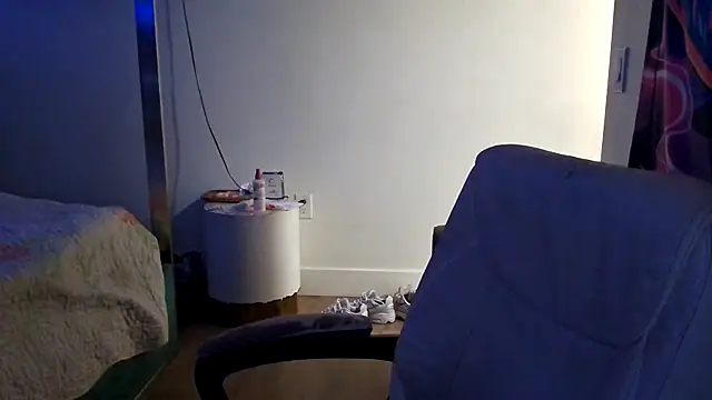 YasmineMinaj online show from December 21, 2025, 12:12 pm