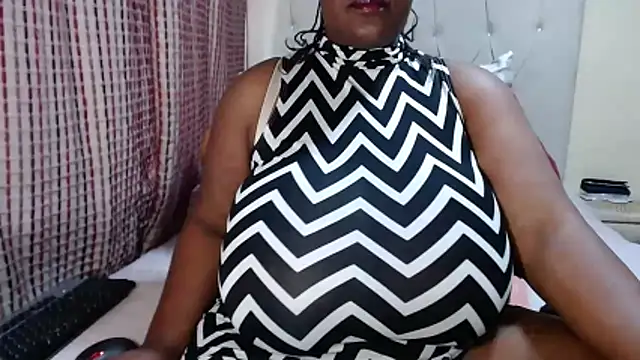 CHOCOLATEDARKBUSTYX online show from May 15, 2026, 6:09 am