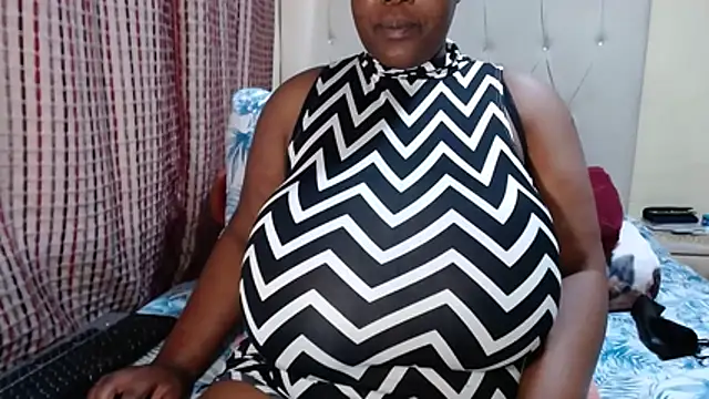 CHOCOLATEDARKBUSTYX online show from May 25, 2026, 6:19 am