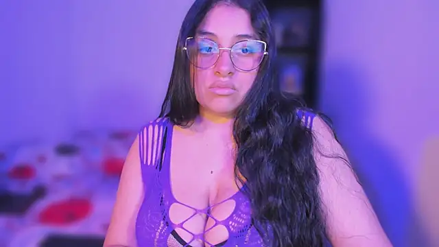 Soysofiarodrigu online show from March 12, 2025, 7:06 pm