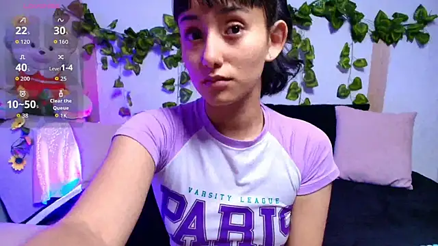 tati cardenas online show from November 23, 2025, 4:34 am