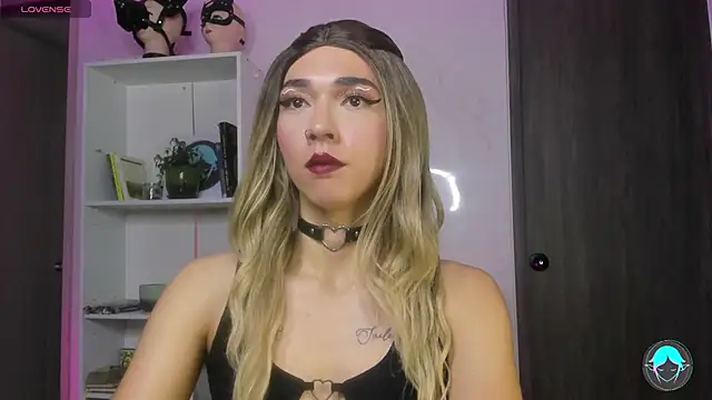 sofi elfqueen online show from February 16, 2025, 1:58 am