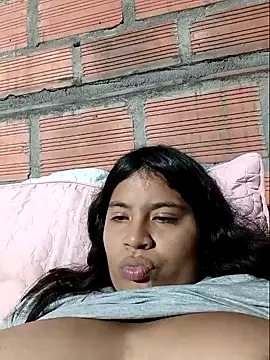 moncerrat luna online show from January 9, 2025, 10:31 pm