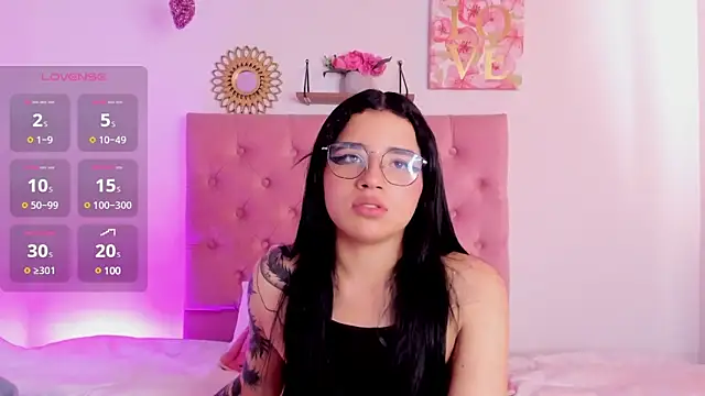 aliice walker  online show from December 2, 2024, 6:54 pm