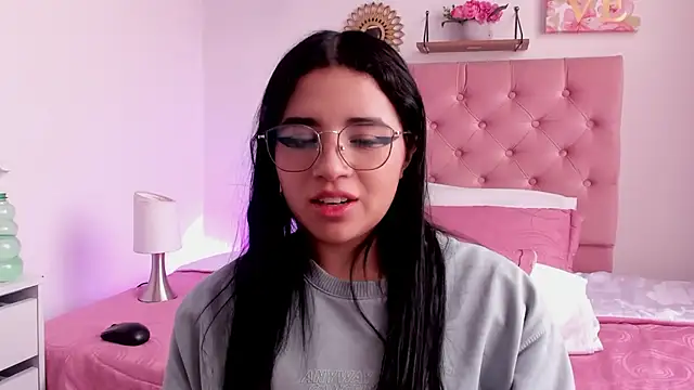 aliice walker  online show from December 7, 2024, 7:10 pm