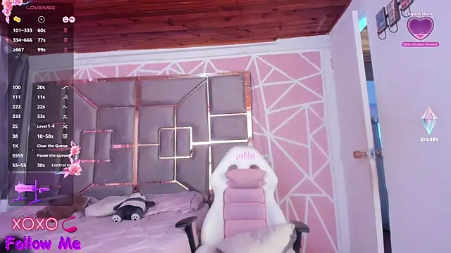 Snapshot of Anggi_1 chatting on March 3, 2025, 5:18 pm Anggi 1 online show from March 3, 2025, 5:18 pm