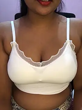 Snapshot of Rose_Olivia chatting on November 29, 2025, 3:48 pm Rose Olivia online show from November 29, 2025, 3:48 pm