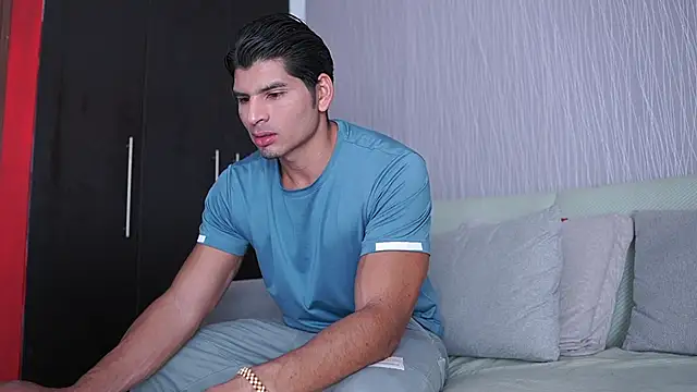 wild col  online show from February 10, 2026, 12:15 am