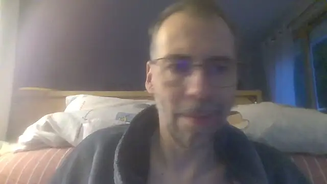 Snapshot of ptitcanard60600 chatting on October 4, 2025, 5:33 pm ptitcanard60600 online show from October 4, 2025, 5:33 pm