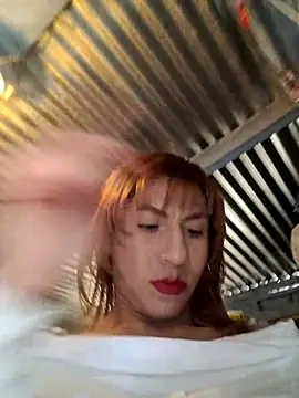 Snapshot of Evehampy chatting on August 7, 2026, 7:27 pm Evehampy online show from August 7, 2026, 7:27 pm