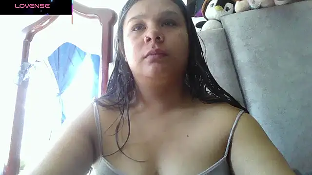 Charis 21 online show from April 2, 2026, 7:11 pm