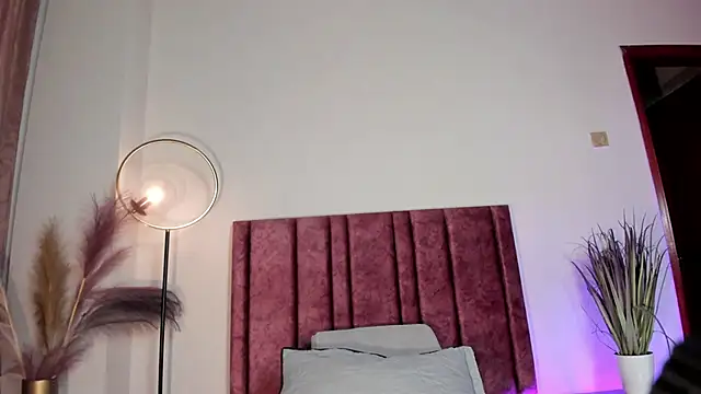 Snapshot of NoraDasilva chatting on March 4, 2026, 10:16 pm NoraDasilva online show from March 4, 2026, 10:16 pm