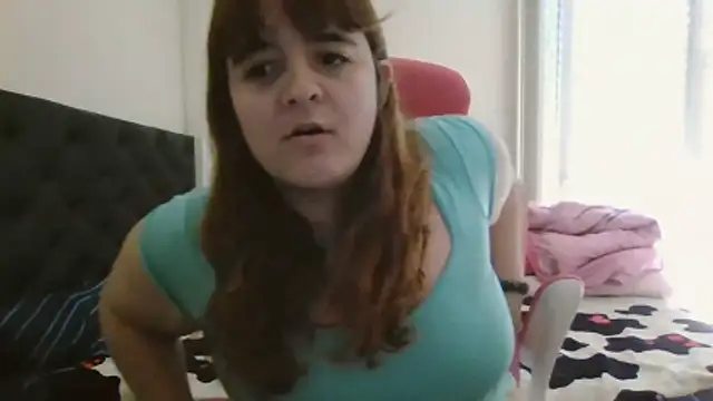 Snapshot of Bombon_ok chatting on November 28, 2025, 5:59 pm Bombon ok online show from November 28, 2025, 5:59 pm