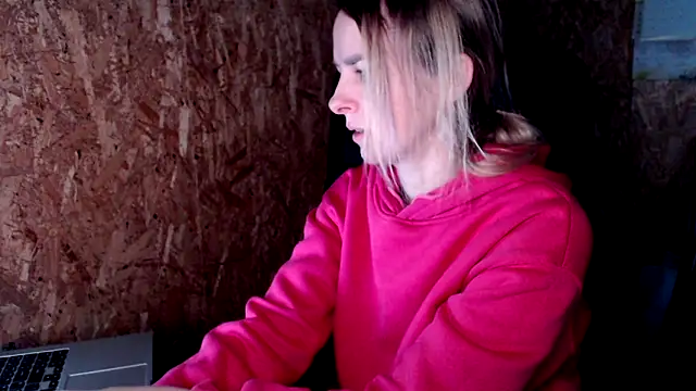 Snapshot of las_sweet chatting on February 2, 2026, 12:26 pm las sweet online show from February 2, 2026, 12:26 pm