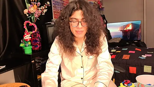 Snapshot of ShinyCherub chatting on March 2, 2025, 4:53 pm ShinyCherub online show from March 2, 2025, 4:53 pm