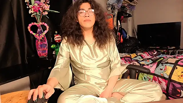 Snapshot of ShinyCherub chatting on March 6, 2025, 8:08 am ShinyCherub online show from March 6, 2025, 8:08 am