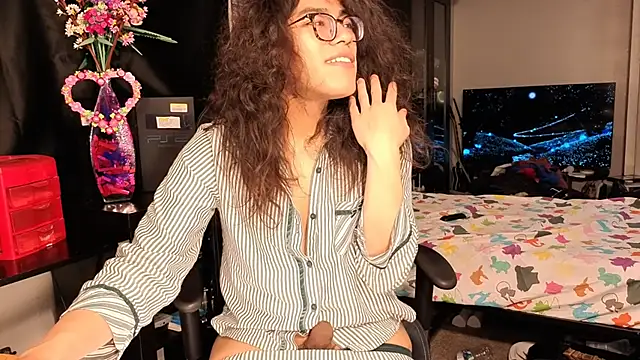 Snapshot of ShinyCherub chatting on March 15, 2025, 2:35 am ShinyCherub online show from March 15, 2025, 2:35 am