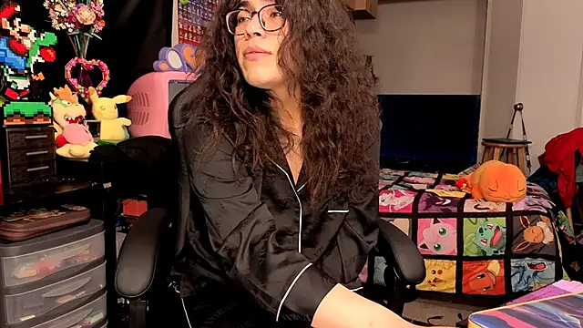 Snapshot of ShinyCherub chatting on September 21, 2025, 11:45 am ShinyCherub online show from September 21, 2025, 11:45 am