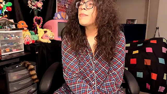 Snapshot of ShinyCherub chatting on October 9, 2025, 7:12 pm ShinyCherub online show from October 9, 2025, 7:12 pm