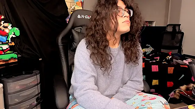 Snapshot of ShinyCherub chatting on November 13, 2025, 2:32 am ShinyCherub online show from November 13, 2025, 2:32 am