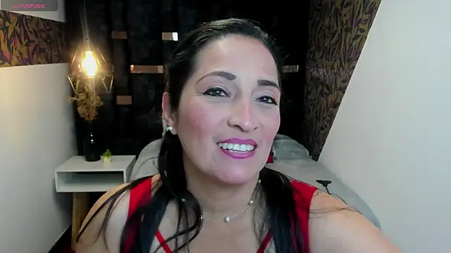 KatteMilf online show from May 5, 2026, 7:44 pm